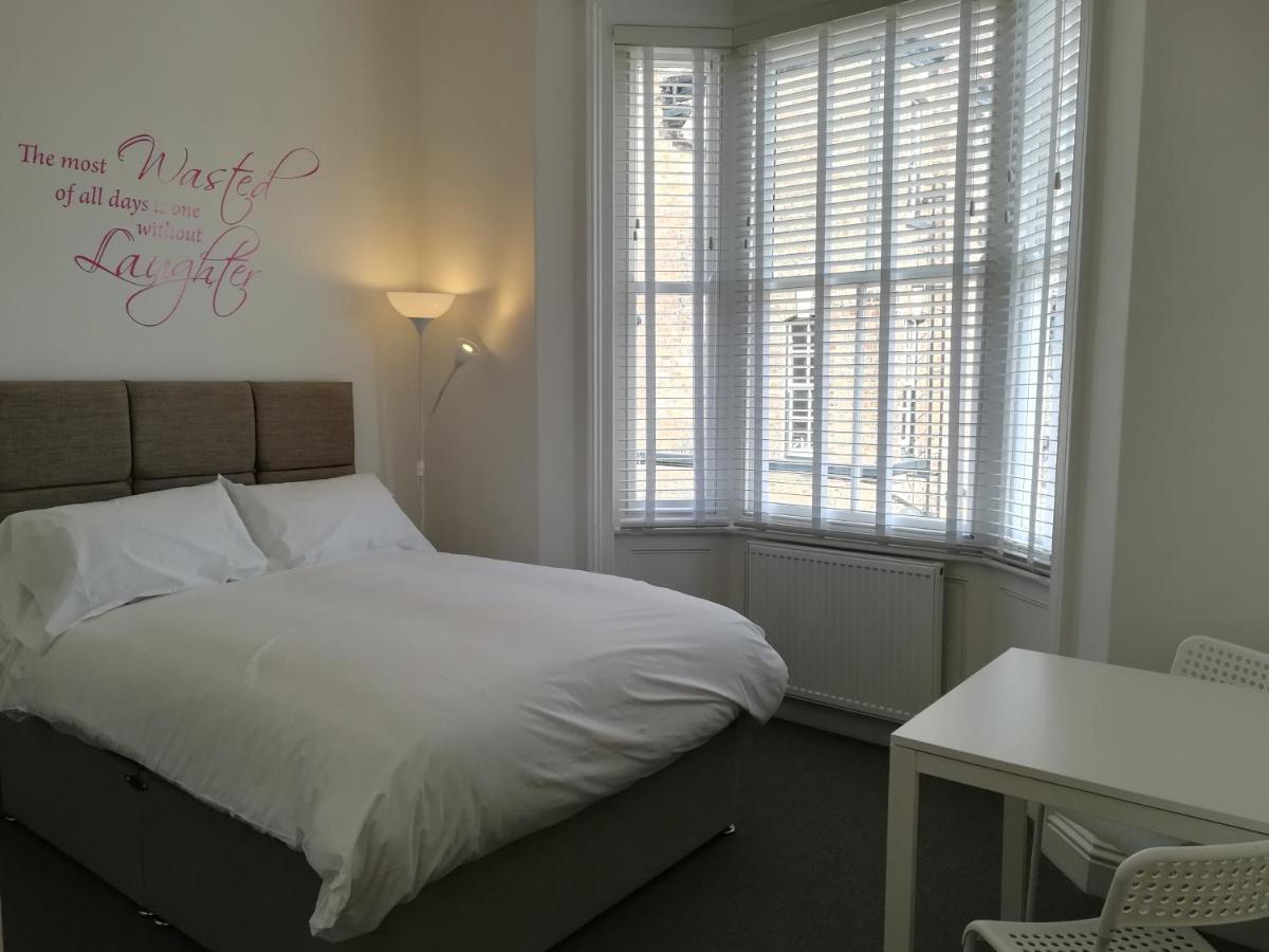 Mcmillan House Studio Apartments York Extérieur photo