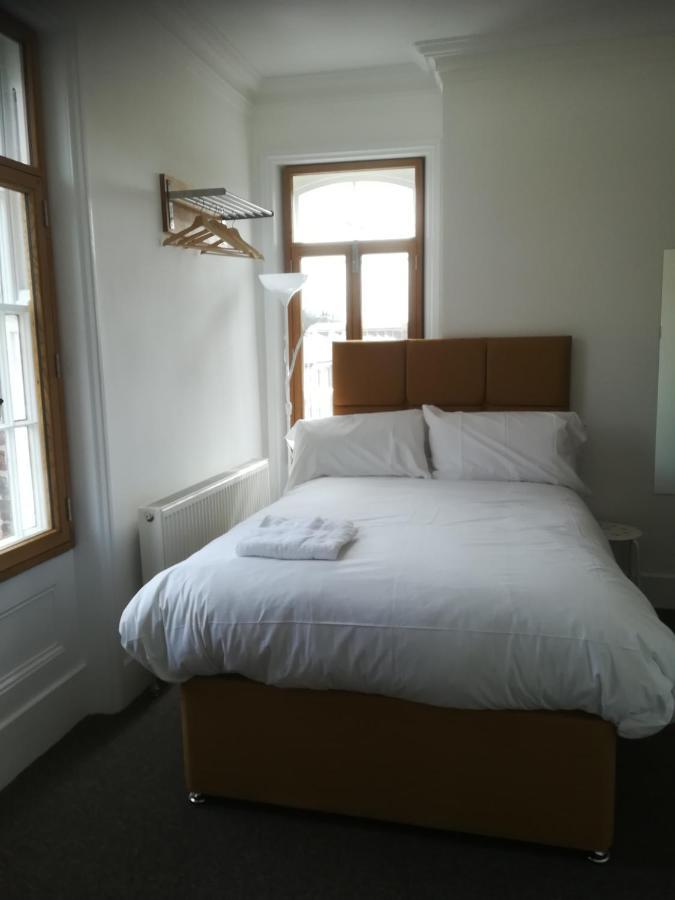 Mcmillan House Studio Apartments York Extérieur photo